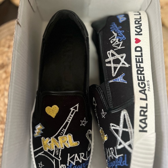 Karl Lagerfeld Paris Slip-On Black Sneakers - Picture 5 of 6